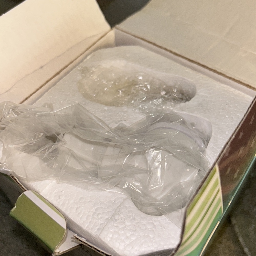 NWT Scentsy Seashells Wall Plug In Fragrance Wax Warmer Night Light w/ Bulb - Picture 5 of 7